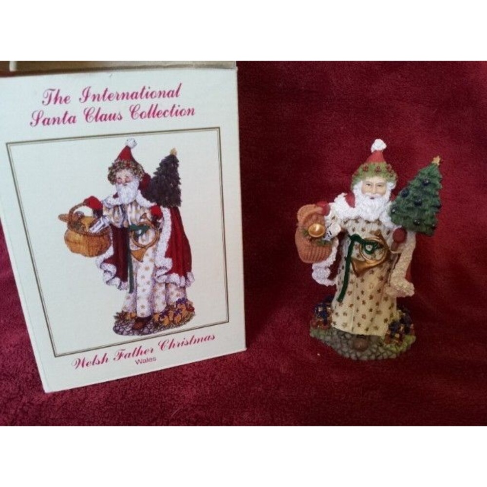 INTERNATIONAL SANTA -WALES SC 34